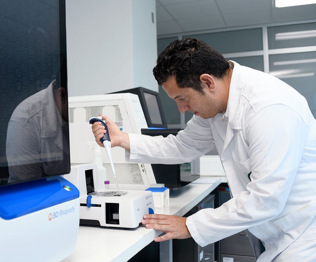 Dr. Rodrigo Mora Rodríguez, científico de la UCR